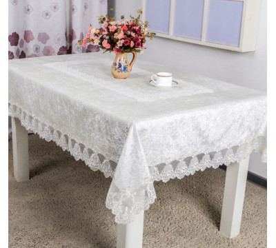 Скатерть прямоугольная Карвен велюровая с гипюром 160*300 белый М 608-2